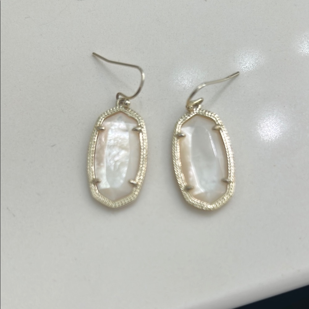 Lee Gold Drop Earrings in Ivory Mother-of-Pearl